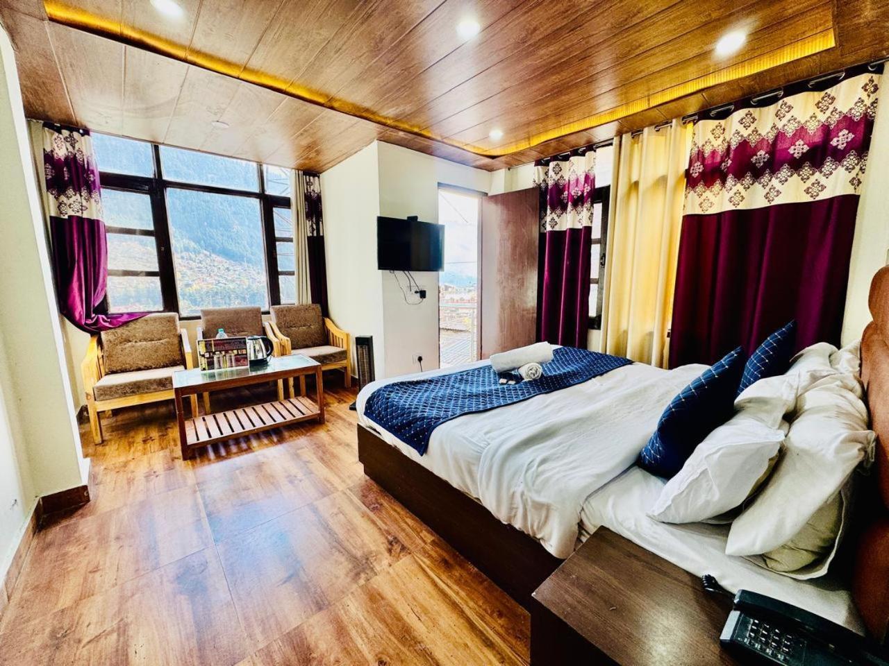 Royal Majestic View Point Lodge Manāli Exterior foto